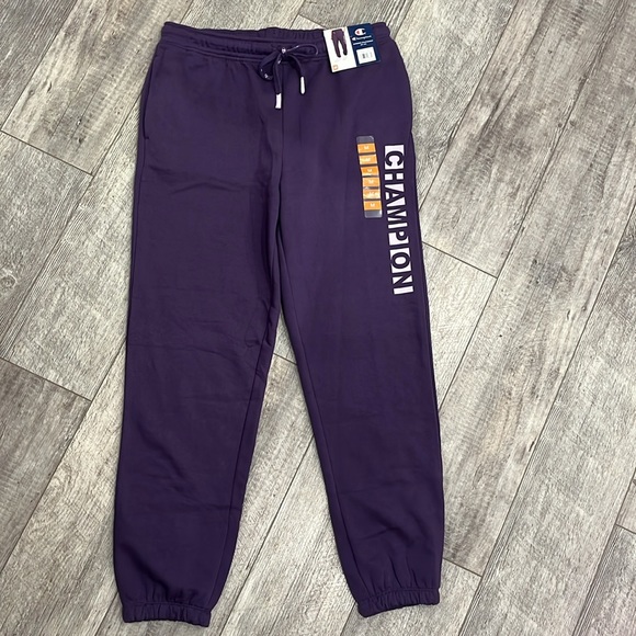 Champion Women’s Fleece Boyfriend Sweatpant- Size Medium- NWT - Picture 1 of 7